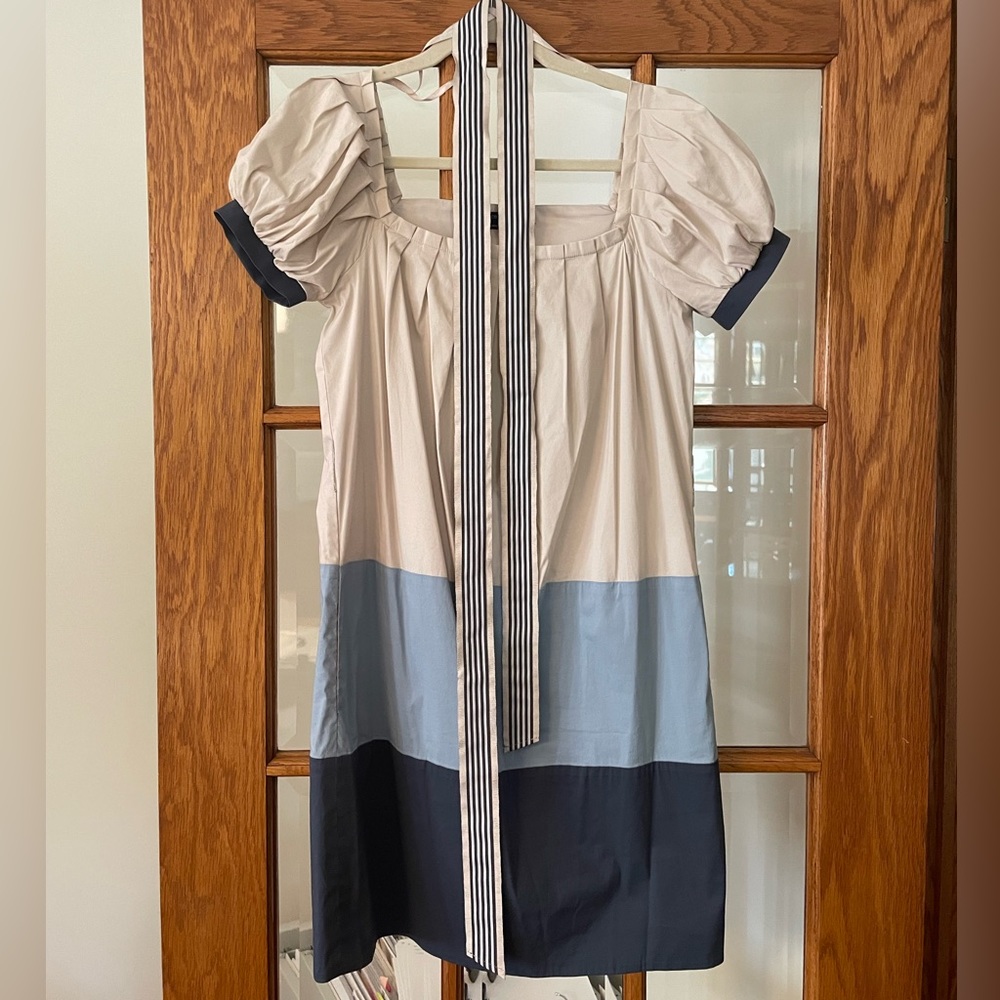 BCBG Maxazria Puff Sleeve Square neck cotton dress size 0 (fits big!!)